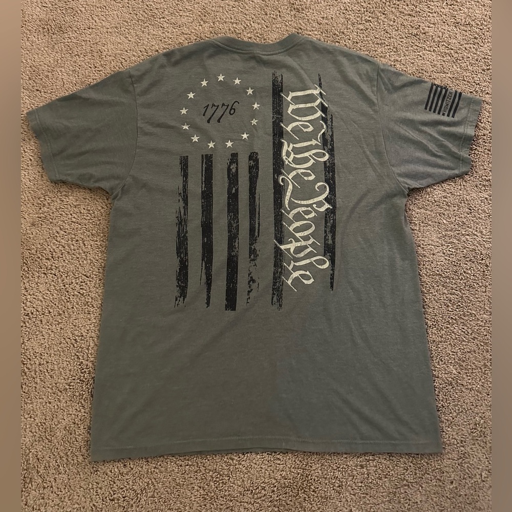Men's Howitzer Green Graphic T-Shirt. - Picture 3 of 4